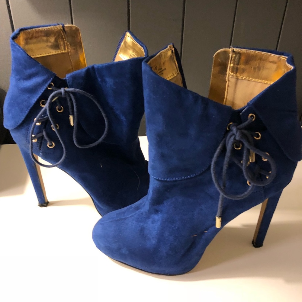 Blue suede boots